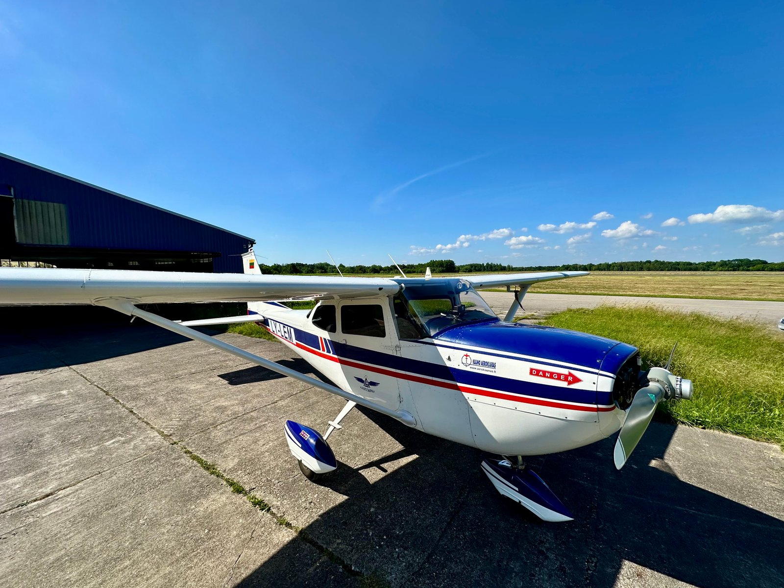 Cessna 172 Reims Rocket, Cessna 400 Lancaer, Bekas X32